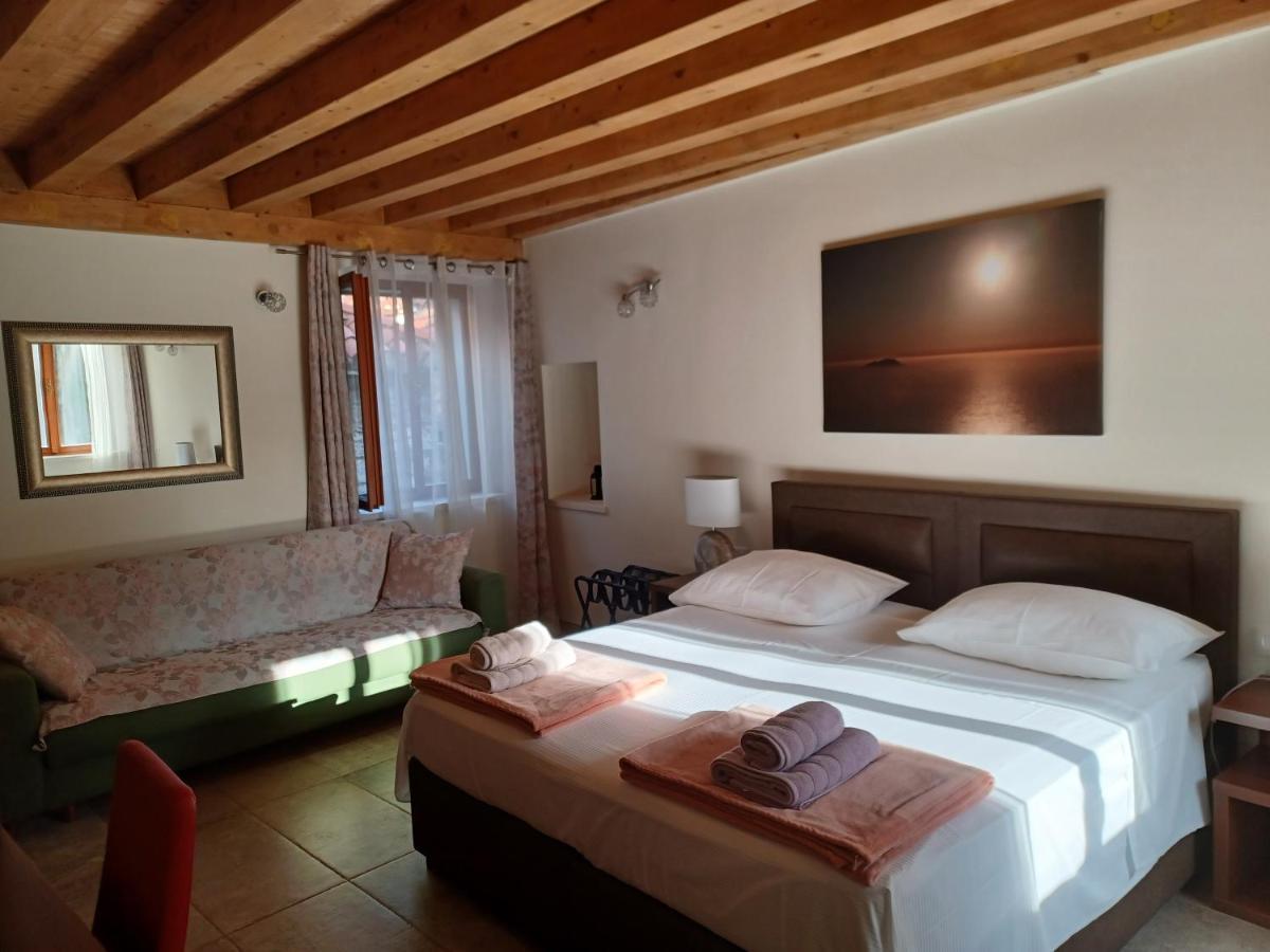 Jr Luxury Guesthouse2 Split Exterior foto