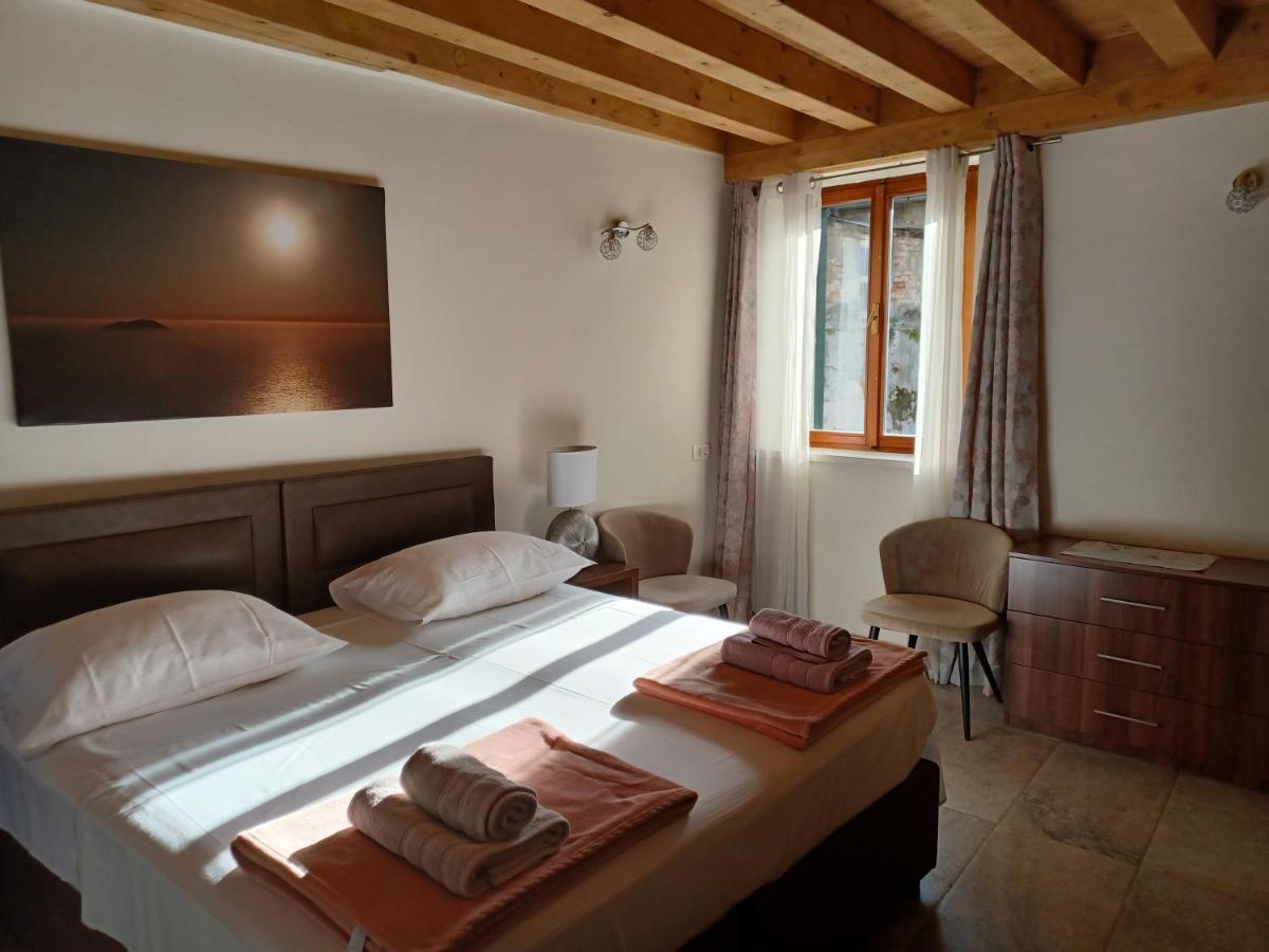 Jr Luxury Guesthouse2 Split Exterior foto