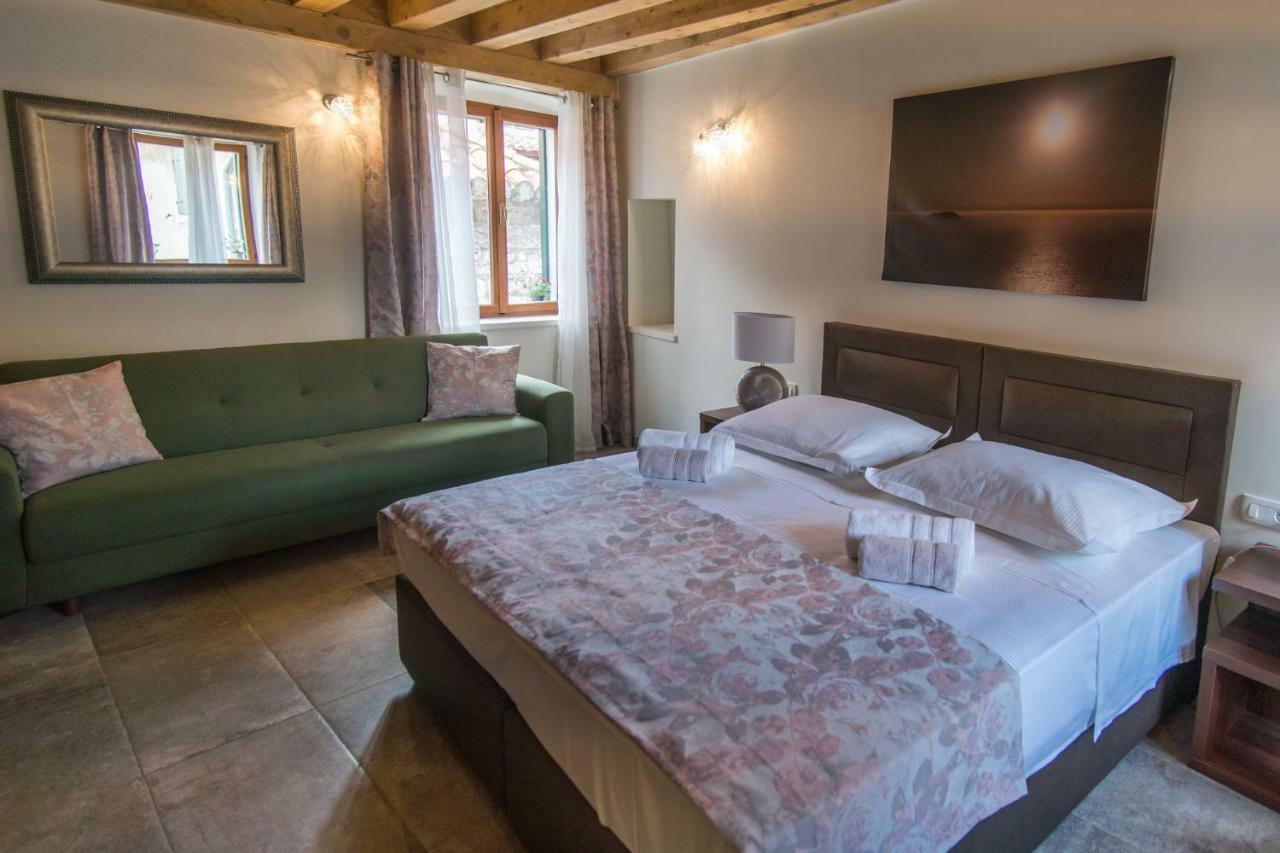 Jr Luxury Guesthouse2 Split Exterior foto
